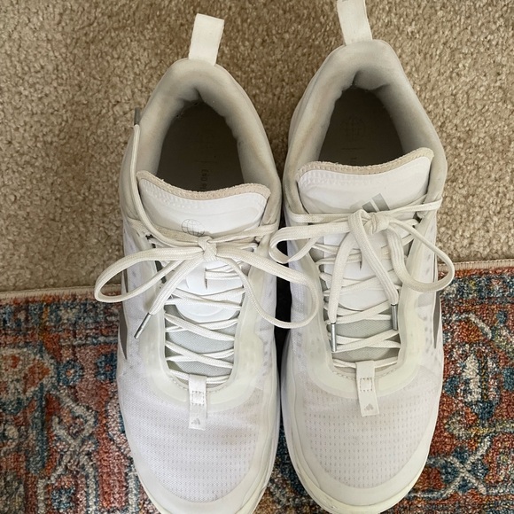 Adidas Avacourt Tennis Court Shoes - Picture 3 of 10